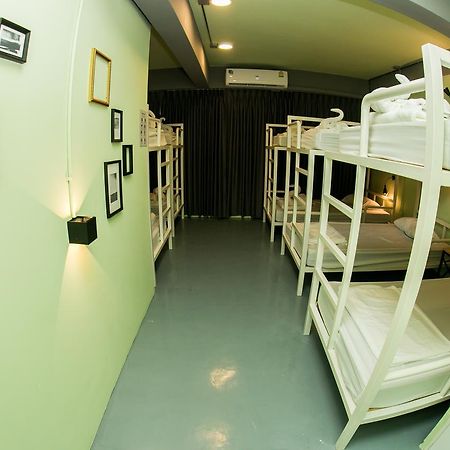 Samsen 8 Hostel Bangkok Exteriör bild