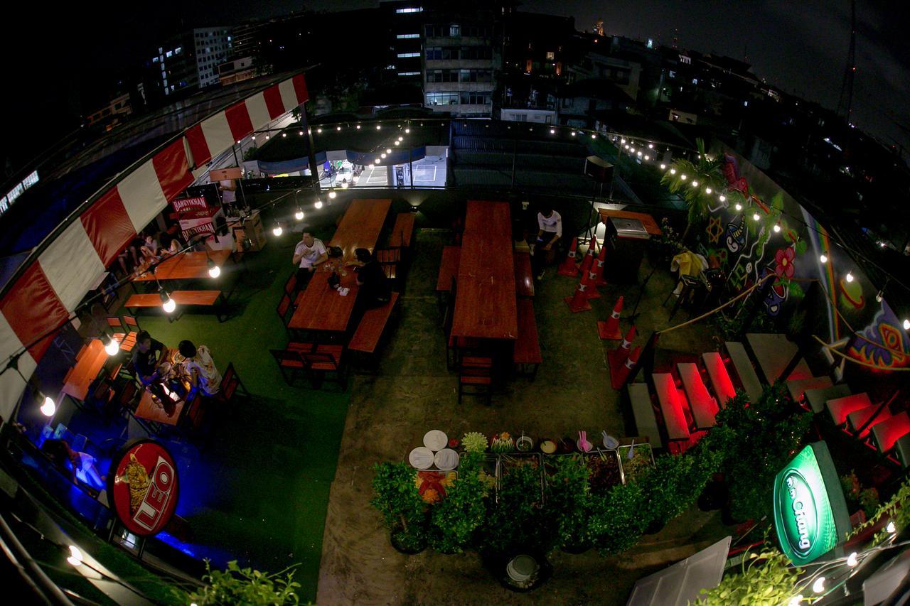 Samsen 8 Hostel Bangkok Exteriör bild