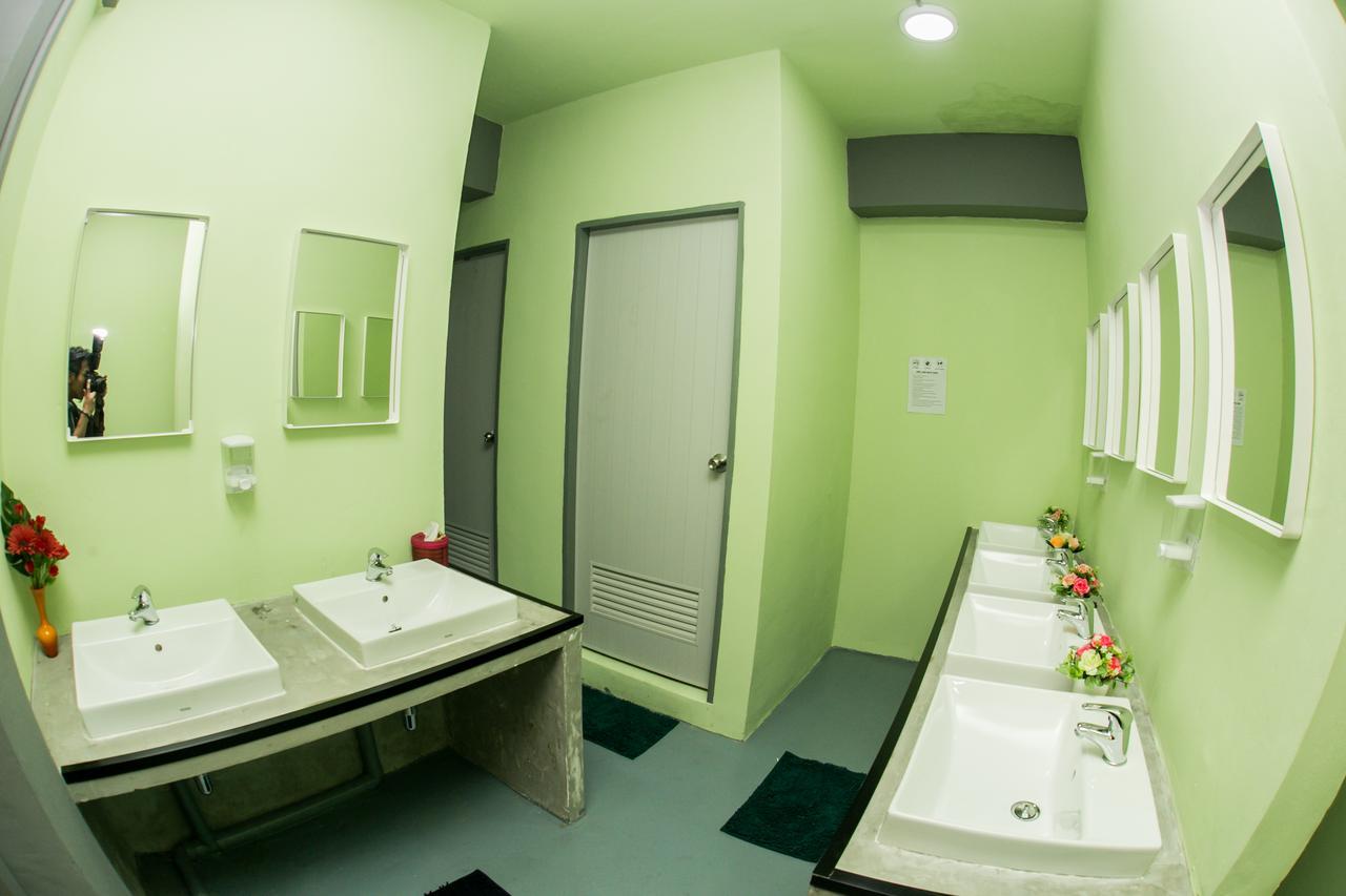 Samsen 8 Hostel Bangkok Exteriör bild