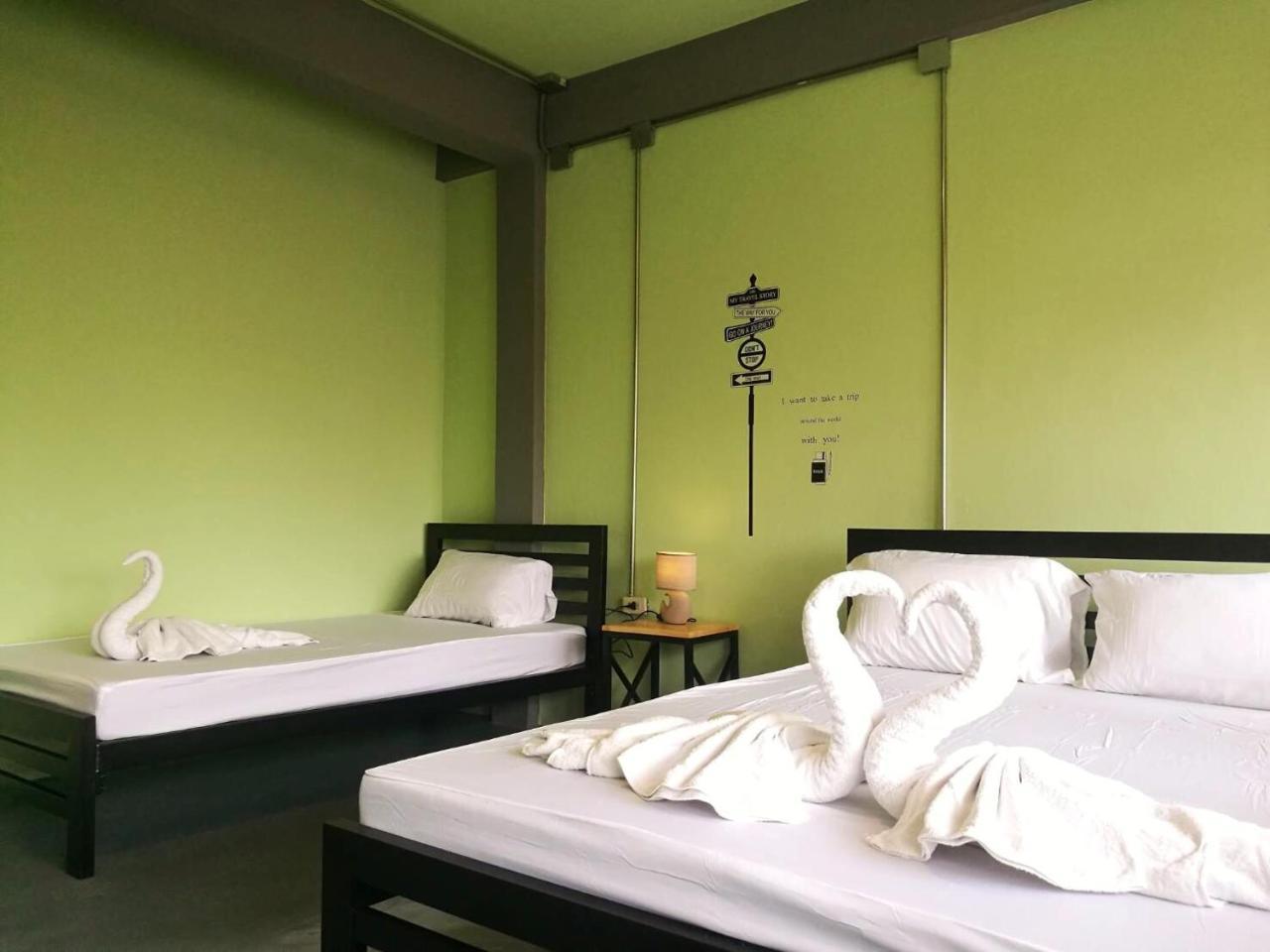 Samsen 8 Hostel Bangkok Exteriör bild